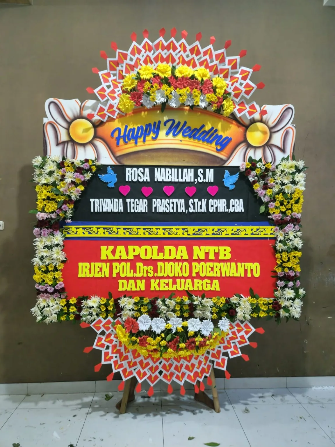Bunga papan pernikahan Adeeva Florist Semarang